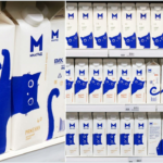 【可愛いニャンコ】ロシアで売られてる牛乳のパッケージ